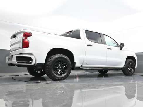 Used 2022 Chevrolet Silverado 1500 Custom image 41