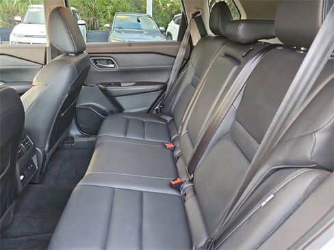 Used 2021 Nissan Rogue SL image 14