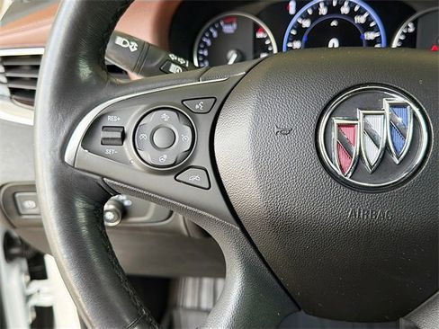 Used 2020 Buick Enclave Avenir w/ Avenir Technology Package image 38