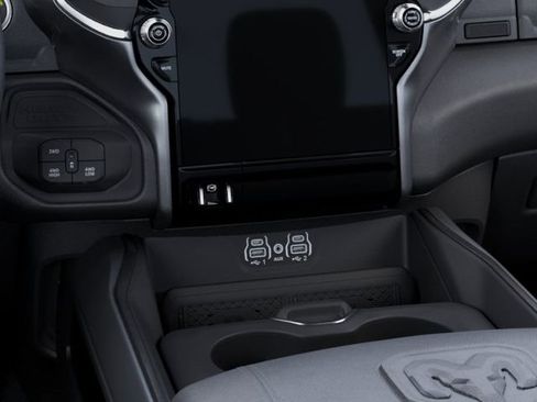 New 2026 RAM 3500 Laramie AWD/4WD image 24