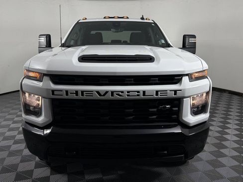 Used 2023 Chevrolet Silverado 2500 Custom w/ Custom Value Package AWD/4WD image 2