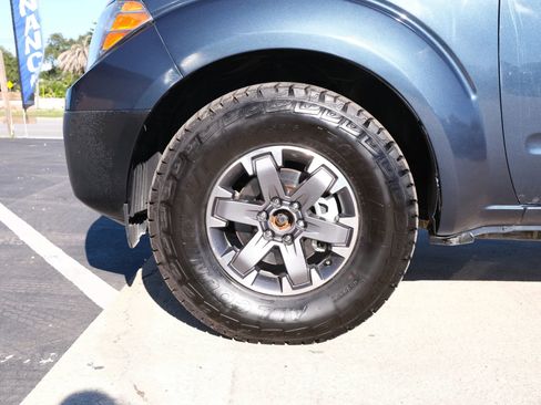 Used 2021 Nissan Frontier PRO-4X w/ Pro-4x Utility Package image 12