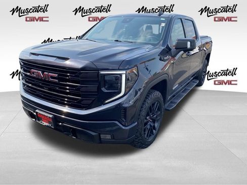 Used 2023 GMC Sierra 1500 Elevation w/ Elevation Premium Package AWD/4WD image 3