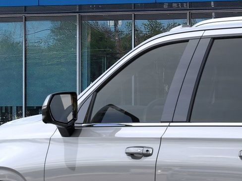 New 2026 Chevrolet Suburban Premier w/ Sun And Tow Package AWD/4WD image 12