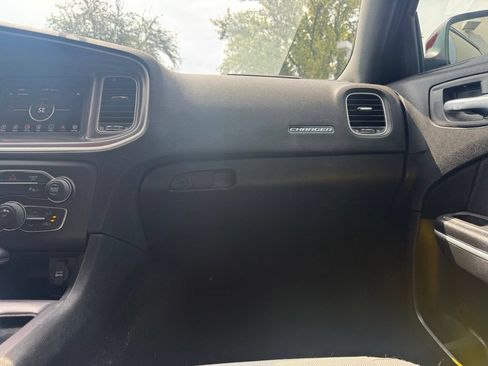Used 2021 Dodge Charger SXT RWD image 8