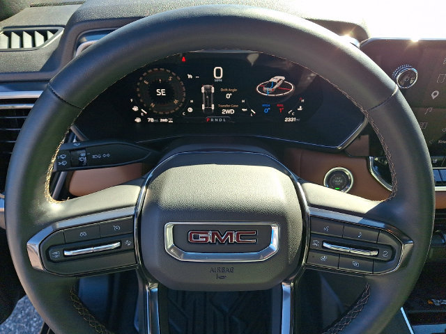 Used 2025 GMC Canyon AT4 w/ AT4 Premium Package AWD/4WD image 4