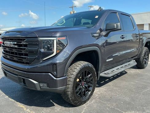 Used 2023 GMC Sierra 1500 Elevation w/ X31 Off-Road Package AWD/4WD image 12