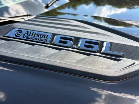 Used 2024 Chevrolet Silverado 2500 LTZ w/ LTZ Plus Package AWD/4WD image 8