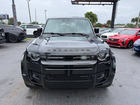 Used 2023 Land Rover Defender 110 X-Dynamic SE AWD/4WD image 2
