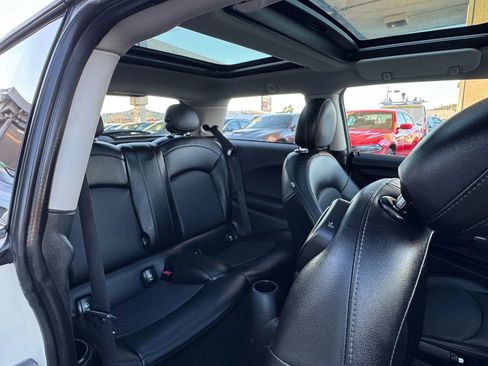 Used 2015 MINI Cooper 2-Door Hardtop FWD image 18