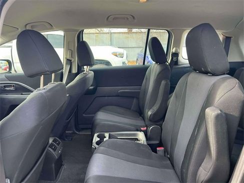Used 2013 MAZDA MAZDA5 Sport image 11
