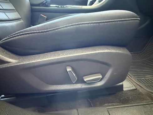 Used 2015 Ford Fusion SE FWD image 28