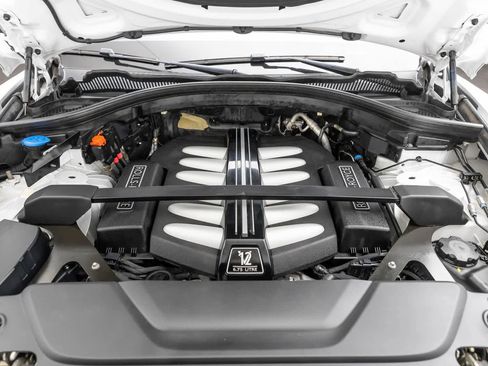 Certified 2020 Rolls-Royce Cullinan AWD/4WD image 8