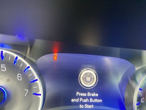 New 2026 Chrysler Voyager LX image 32