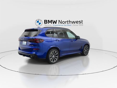 New 2026 BMW X5 M60i image 3