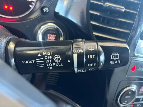 Used 2017 Mitsubishi Outlander SE image 14