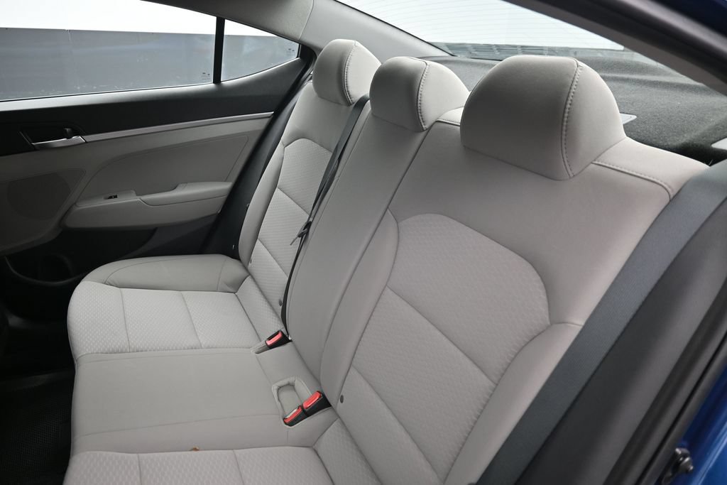 Used 2019 Hyundai Elantra SE FWD image 23