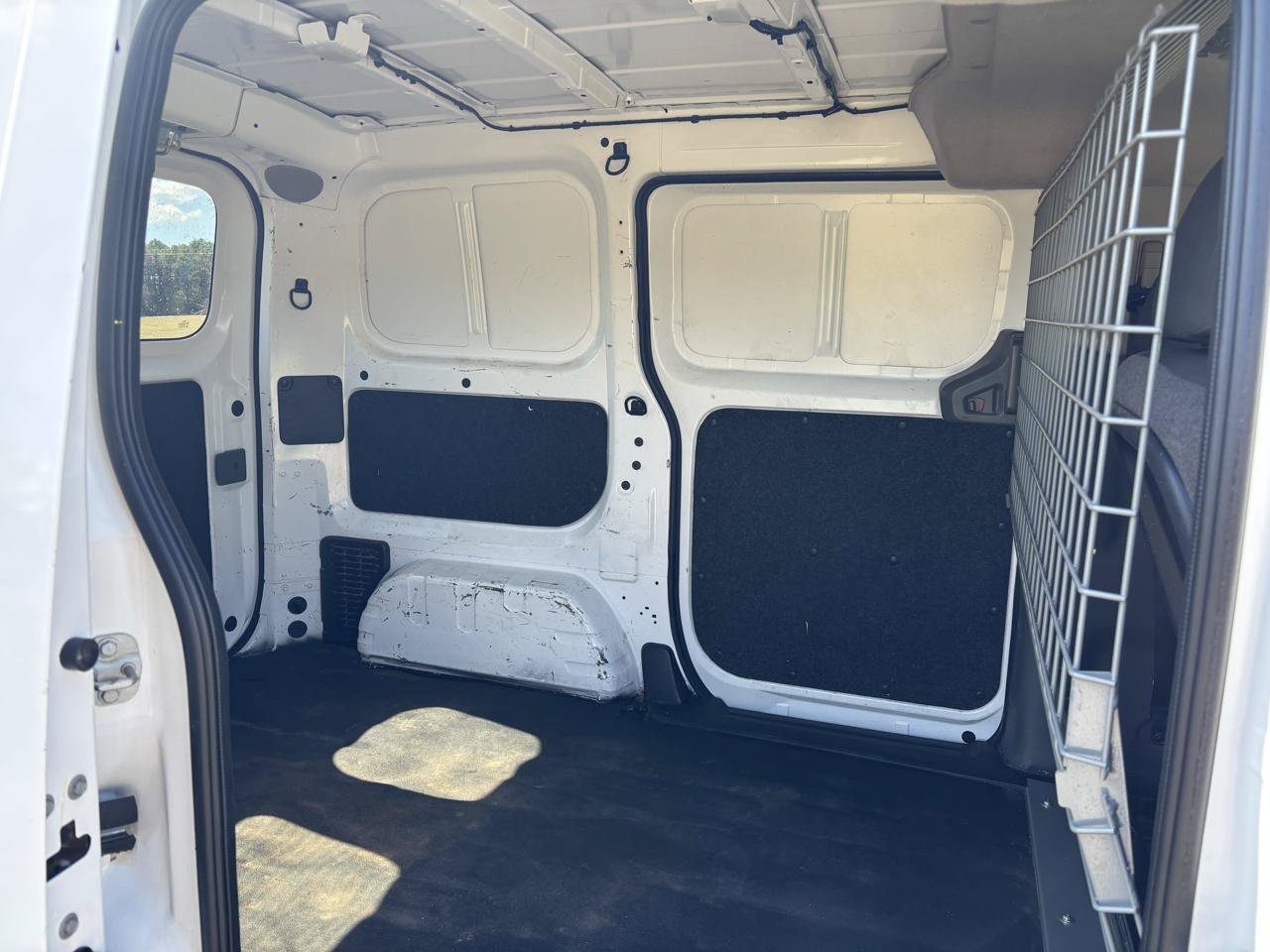 Used 2021 Nissan NV200 S w/ Back Door Glass Package FWD image 11
