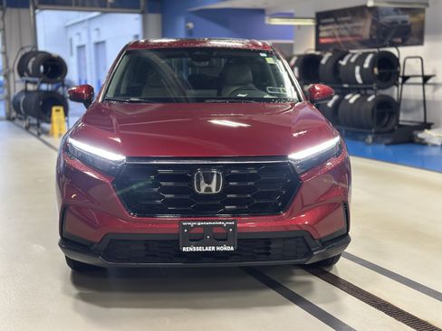 Used 2025 Honda CR-V EX image 2