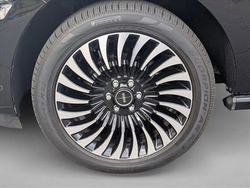 Used 2018 Lincoln Navigator L Black Label w/ Cargo Package image 24