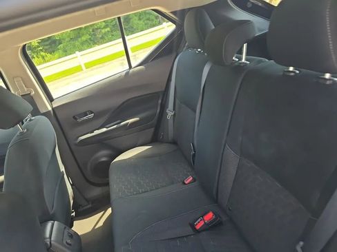 Used 2024 Nissan Kicks SV image 36