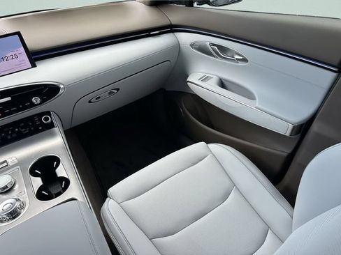 New 2026 Genesis GV70 2.5T Advanced AWD/4WD image 21