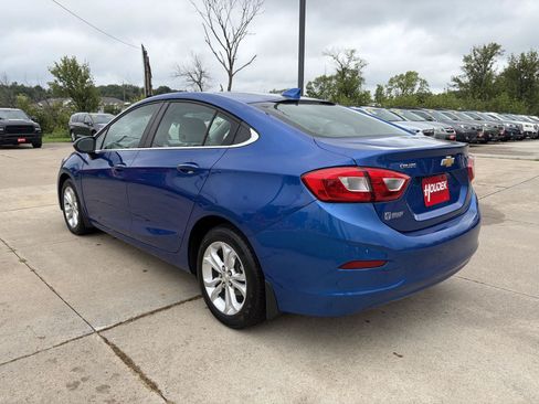 Used 2019 Chevrolet Cruze LT FWD image 6