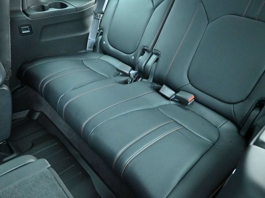 Certified 2025 Honda Pilot TrailSport image 32