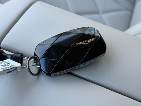 Used 2025 Genesis GV80 3.5T Prestige AWD/4WD image 42