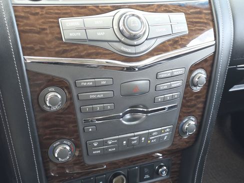 Used 2017 Nissan Armada Platinum w/ Interior Lighting Package AWD/4WD image 28