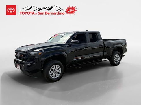 Certified 2024 Toyota Tacoma SR5 image 1