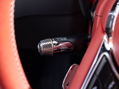Certified 2023 Bentley Continental GT V8 AWD/4WD image 40