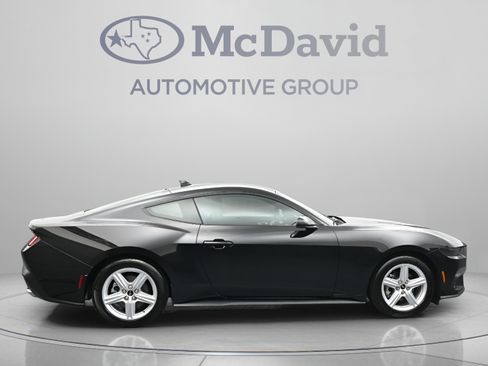 Used 2026 Ford Mustang Coupe RWD image 9