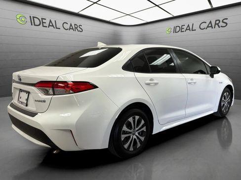 Used 2020 Toyota Corolla LE w/ Carpet Mat Package (TMS) FWD image 5
