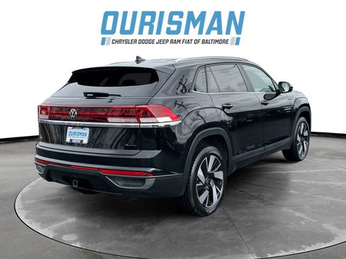 Used 2023 Volkswagen Atlas SE w/ Black Wheel Package image 6