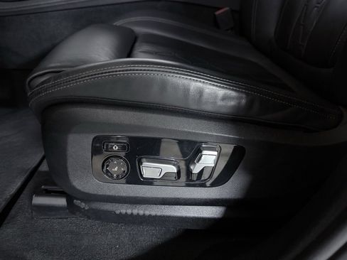 Used 2020 BMW X6 M50i w/ Executive Package image 20