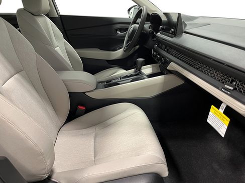 New 2025 Honda Accord SE image 27