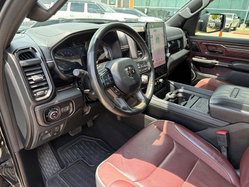 Used 2025 RAM 1500 Limited AWD/4WD image 10
