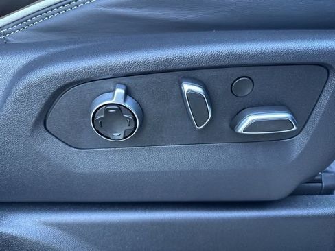 Used 2025 GMC Yukon Denali Ultimate w/ LPO, Floor Liner Package image 48