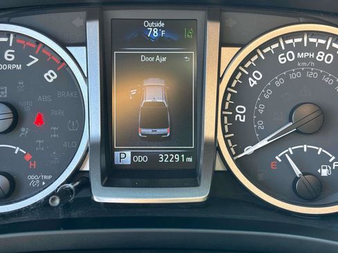 Used 2023 Toyota Tacoma Limited w/ Nightshade Package AWD/4WD image 23