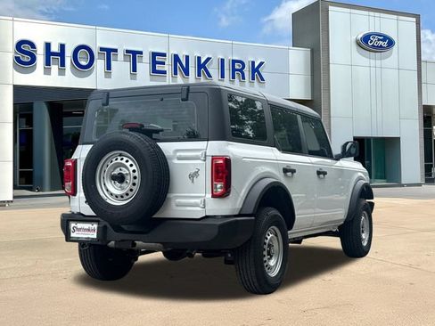 New 2026 Ford Bronco 4-Door AWD/4WD image 8