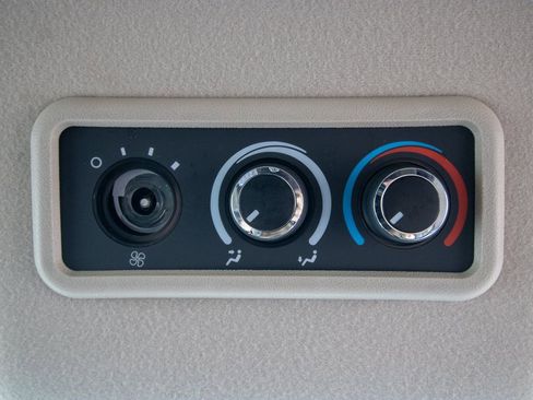 Used 2017 Chevrolet Express 3500 LT w/ LT Preferred Equipment Group image 29