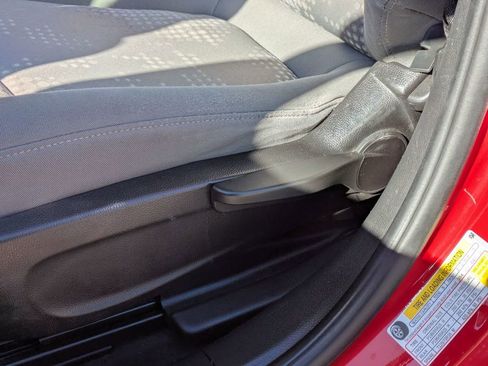 Used 2020 Chevrolet Sonic LT image 16