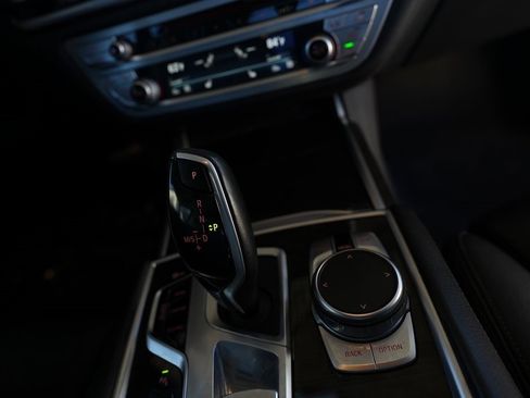 Used 2019 BMW 740i xDrive w/ Cold Weather Package image 37