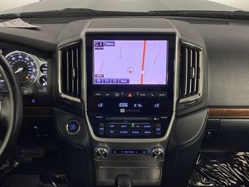Certified 2019 Toyota Land Cruiser AWD/4WD image 17