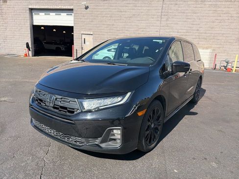 Used 2025 Honda Odyssey Sport-L image 1