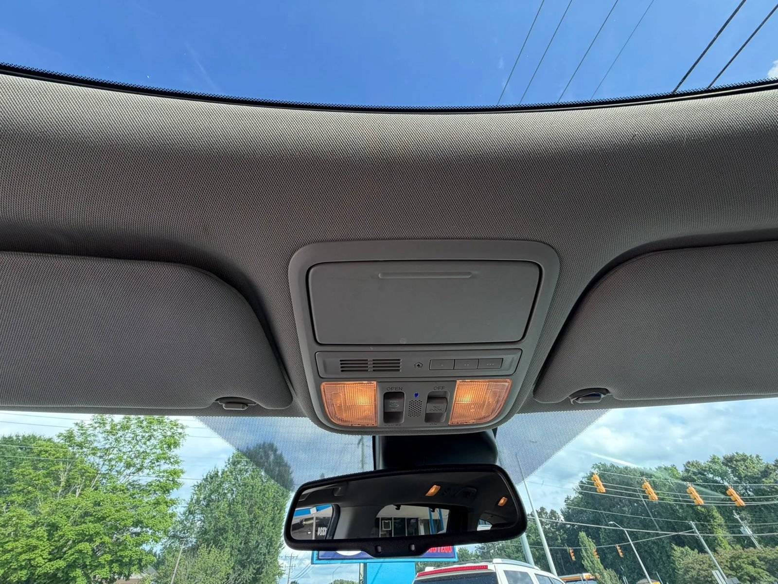 Used 2014 Honda Odyssey EX-L image 23