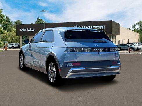 New 2026 Hyundai Ioniq 5 SEL image 5