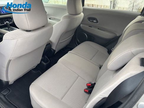 Used 2018 Honda HR-V EX image 15