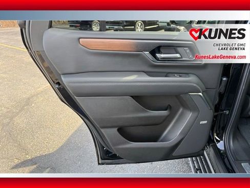 New 2026 GMC Yukon Denali w/ Denali Reserve Package image 18